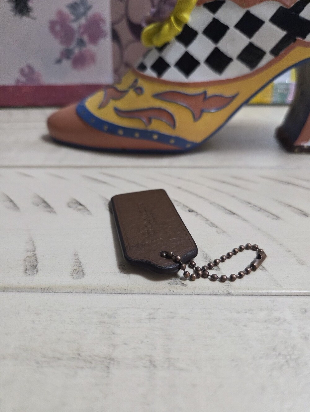 COACH Brown Leather HangTag, EUC - Picture 7 of 8